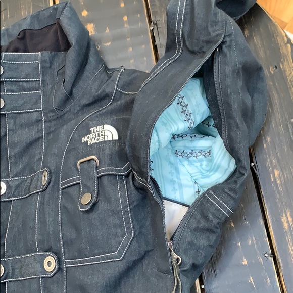 North Face Ski Jacket with Avalanche Recovery - Picture 5 of 8